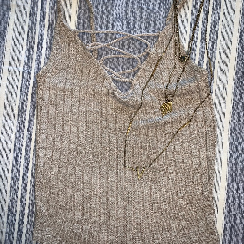 American Eagle crop top